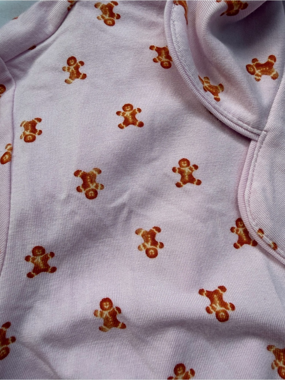 SKIMS Pink Gingerbread-Print Pajama Set - Picture 5 of 7